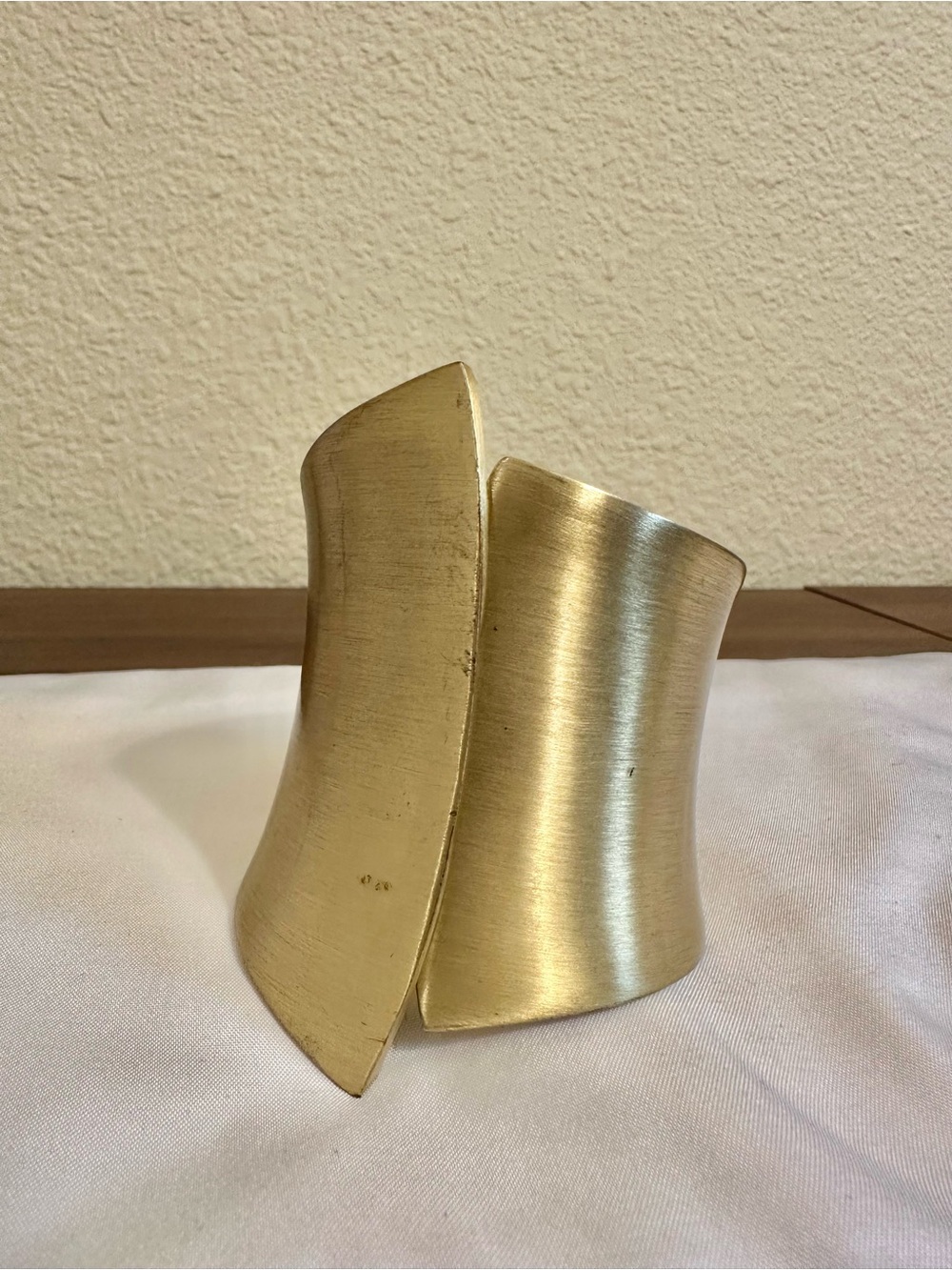 6-6.5” Vintage Gold Sculptural Hinge Cuff Bracelet (Minor Knicks but subtle)